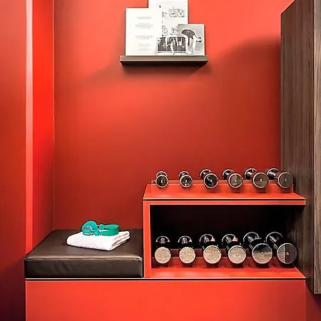 מלון Okko Centre 4*