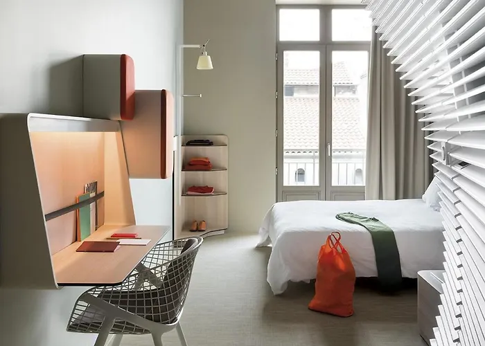 Hotel Okko Pont Lafayette 4*